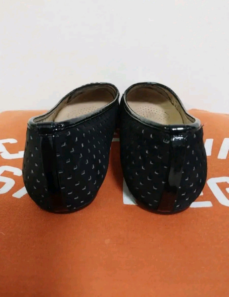 여성 탠디 펀칭 로퍼, 플랫슈즈, 흑색펄쎄무 (240) 이미지