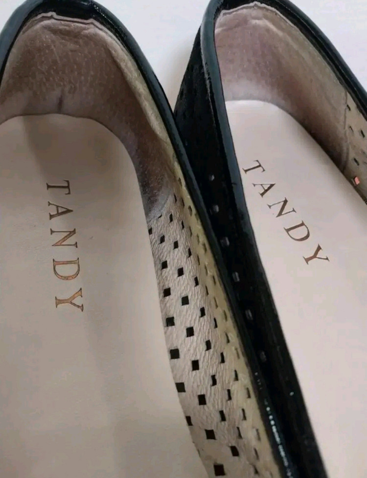 여성 탠디 펀칭 로퍼, 플랫슈즈, 흑색펄쎄무 (240) 이미지