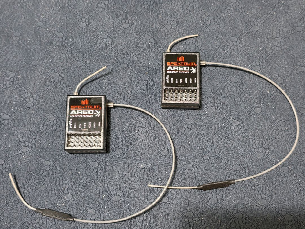 스펙트럼 ar610 6채널수신기 2개 (헬기비행기용) 이미지