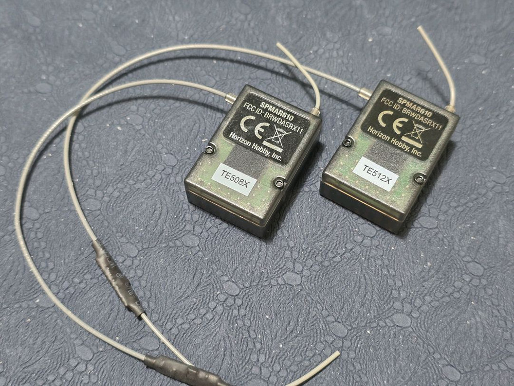 스펙트럼 ar610 6채널수신기 2개 (헬기비행기용) 이미지