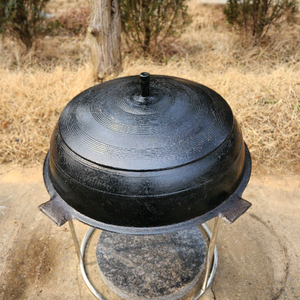 [충남서산] 미사용 입구50cm 대형 무쇠 가마솥 이미지