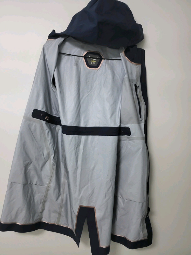 여성 살레와 방수.방풍 봄.가을 등산코트 (95) 이미지