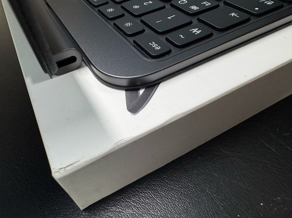 아이패드프로 M4 11인치 매직키보드 블랙 팝니다 이미지