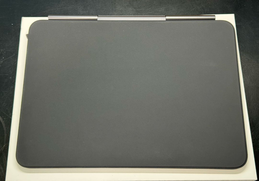 아이패드프로 M4 11인치 매직키보드 블랙 팝니다 이미지