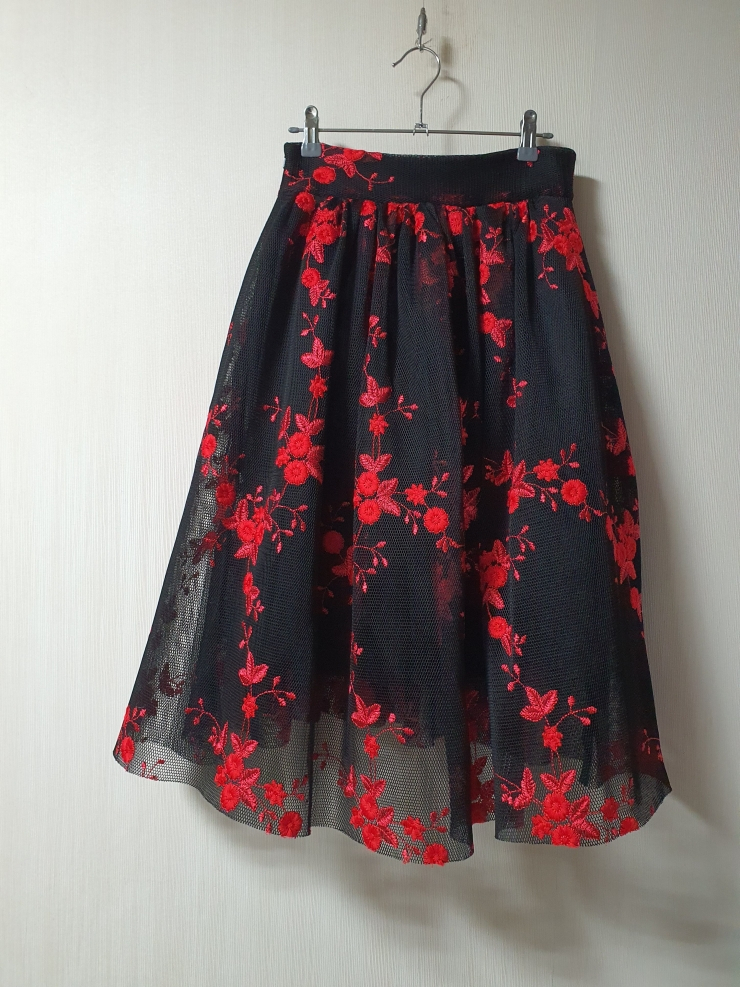 마쥬 maje 자수 디테일 볼륨 스커트 2 사이즈 새상품 정품 이미지