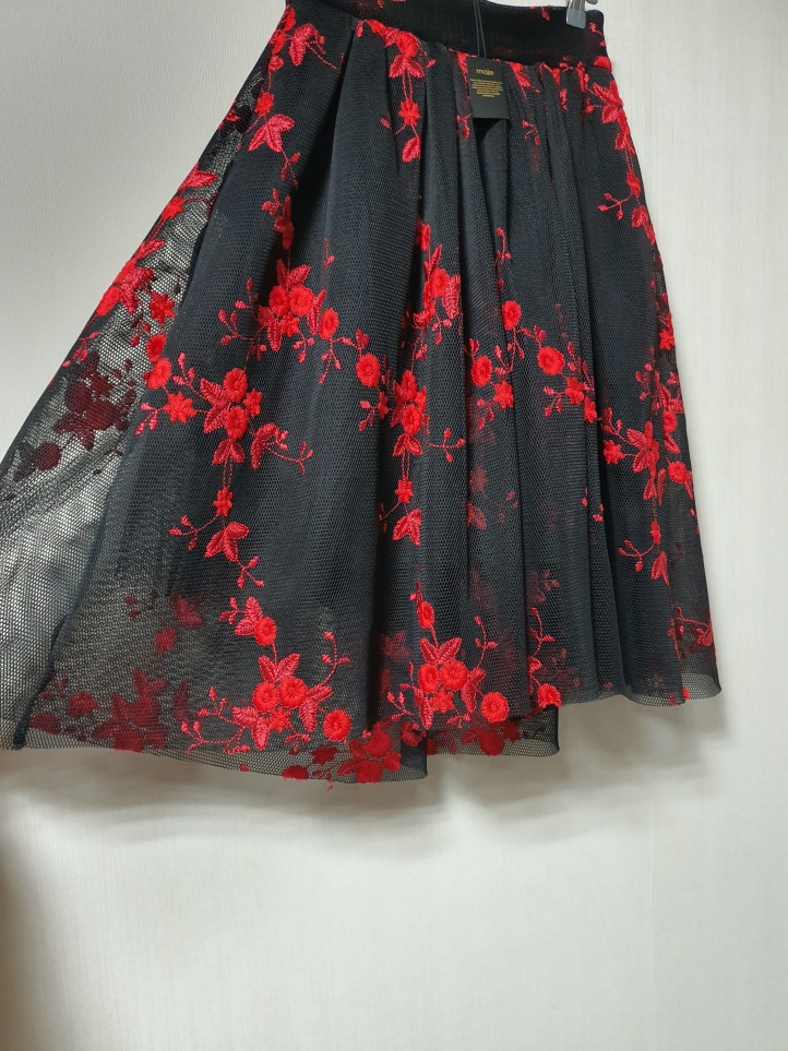 마쥬 maje 자수 디테일 볼륨 스커트 2 사이즈 새상품 정품 이미지