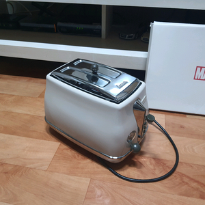[DeLonghi] 드롱기 토스터기 이미지