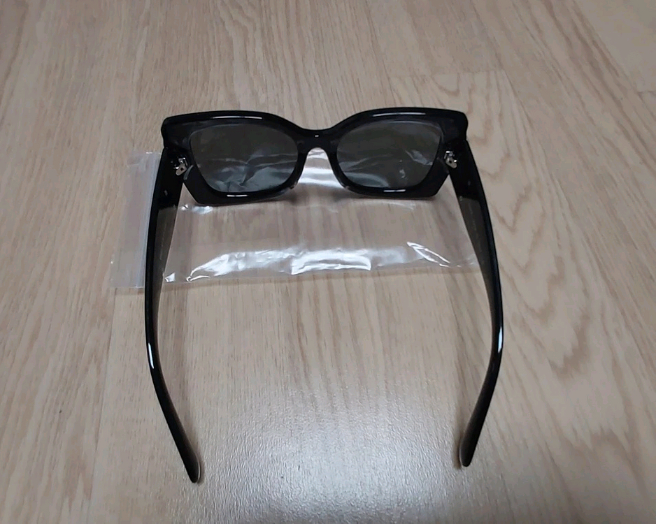 ** CC 로고 블랙 스타일 선글라스(새상품) 이미지