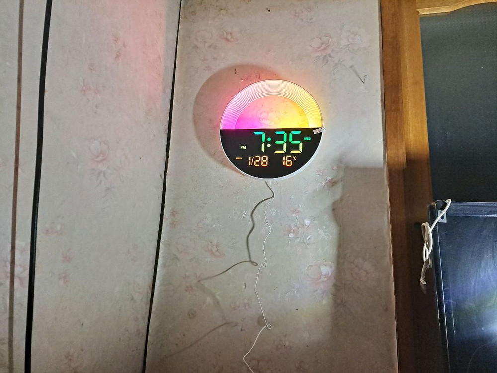 LED 디지털 벽시계 이미지