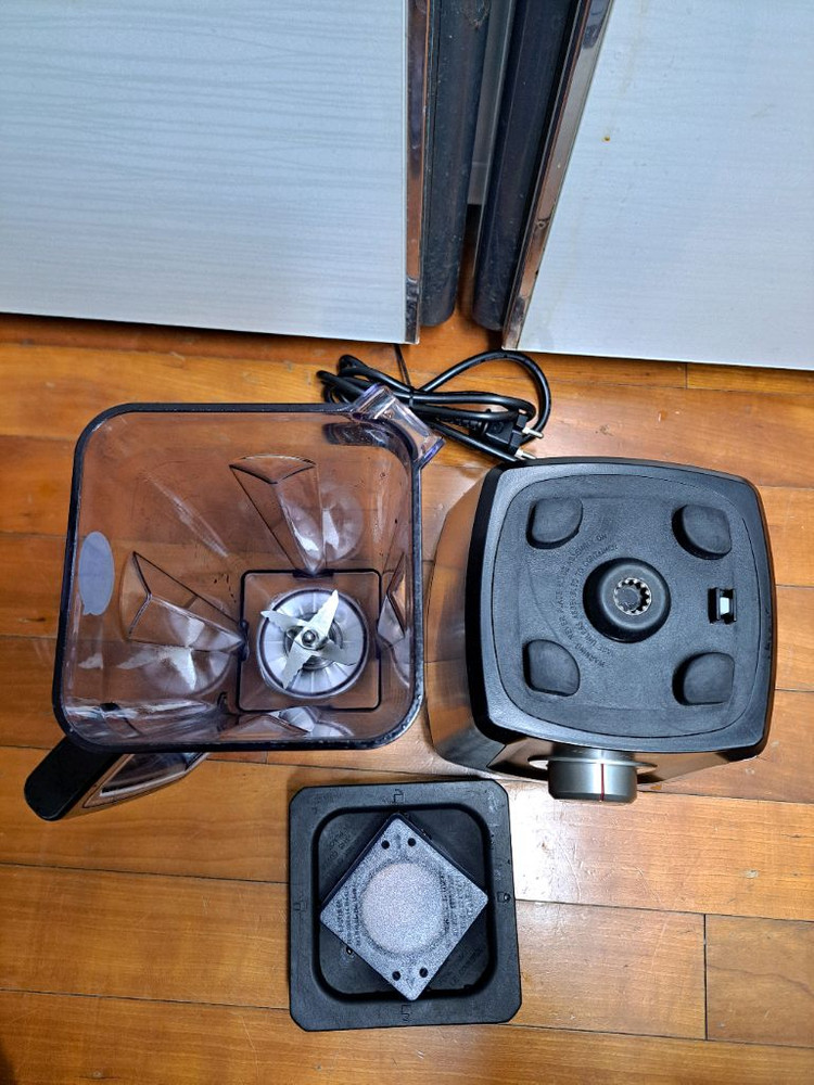 해피콜 대형 초고속 블랜드 믹서기 (인덕션겸용 냄비 덤) 이미지