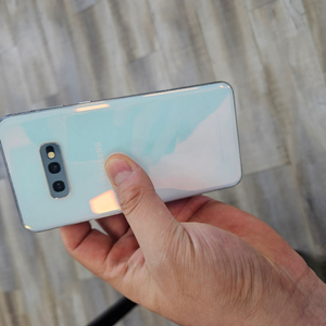 S급 삼성 갤럭시S10E화이트 판매 G781 공기계 중고폰 이미지