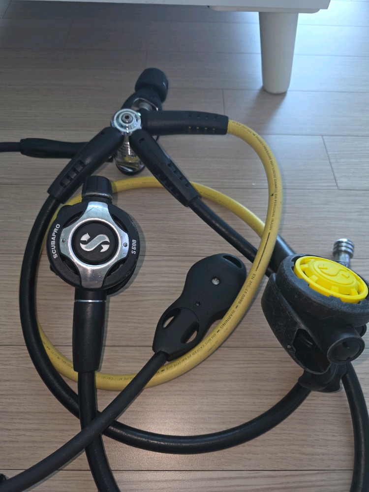 스쿠버프로 다이빙 호흡기 세트 MK25 S600 이미지