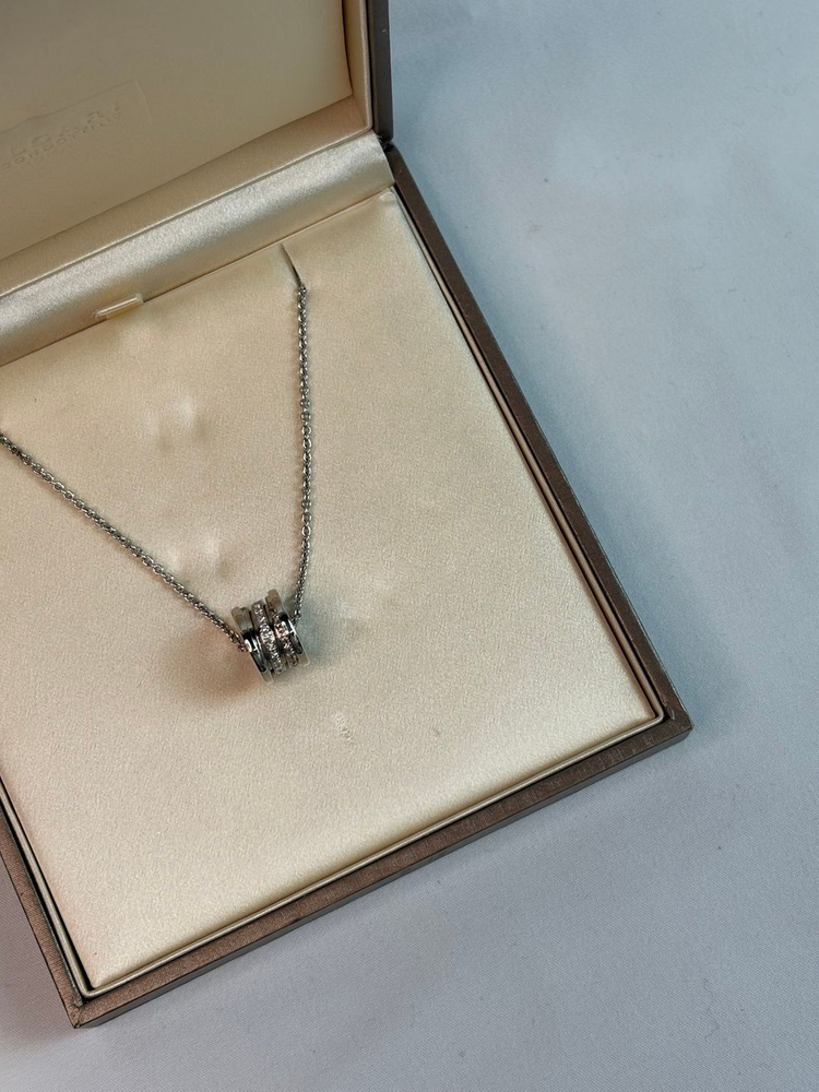 정품 불가리 비제로원 목걸이 화이트골드 파베다이아 이미지