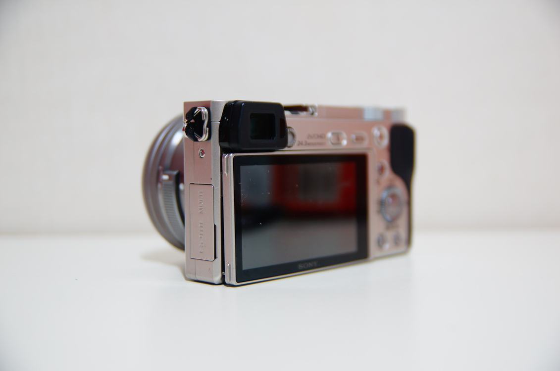 [소니] A6000 실버 미러리스 카메라 팝니다.(6,317컷) 이미지