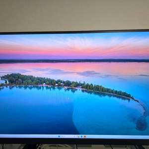 27인치 QHD 모니터 이미지