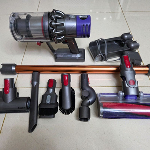 다다이슨 V10 무선 청소기 판매합니다. 이미지