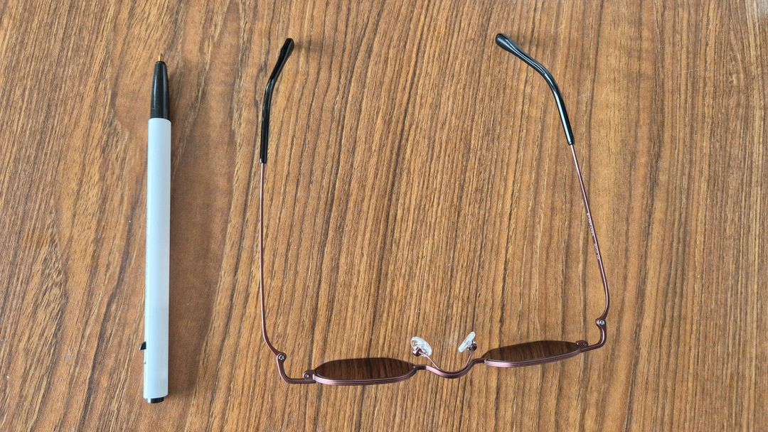 선글라스(겸손 색안경) 이미지