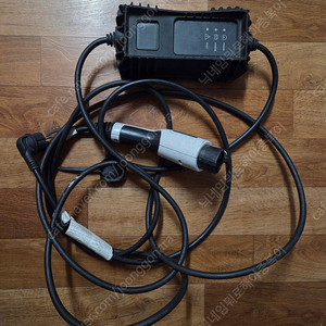 220v 전기차 충전기 이미지