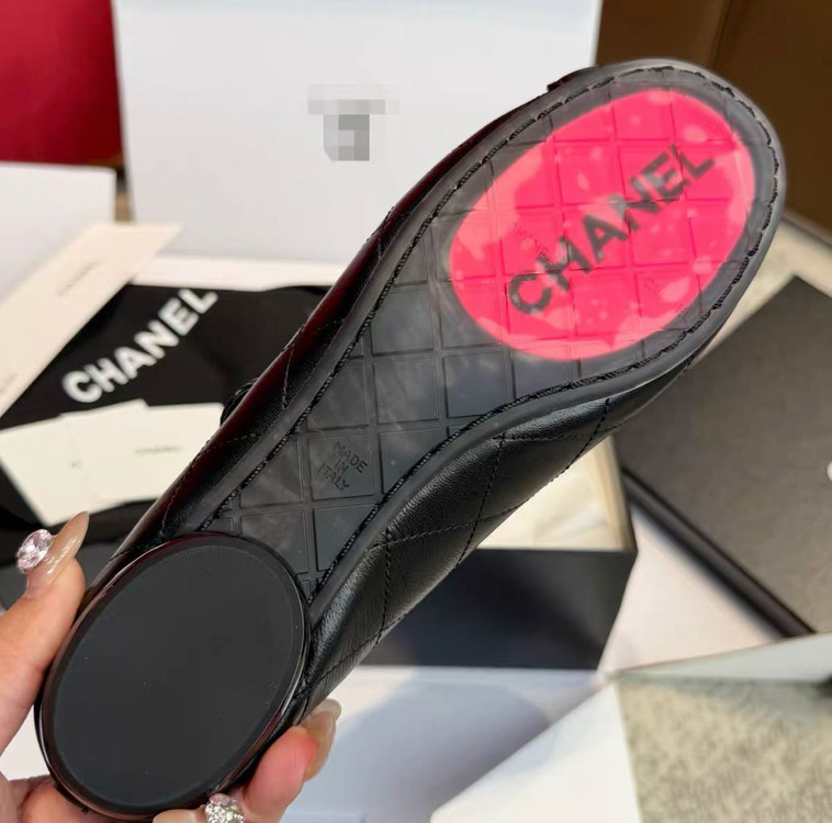 샤넬 깜봉 메리제인 플랫슈즈 이미지