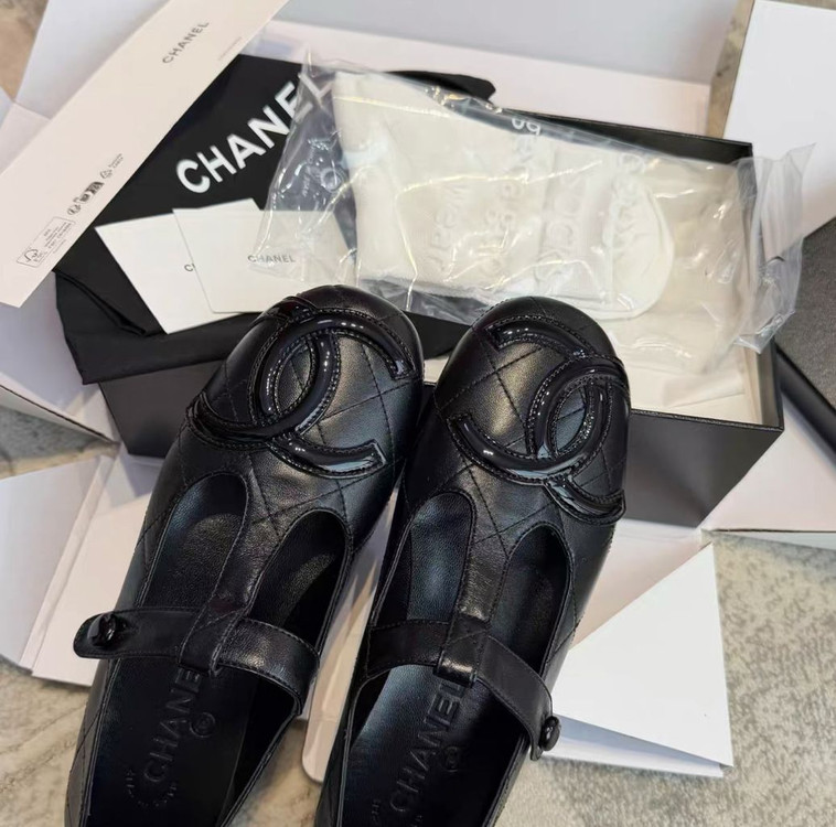 샤넬 깜봉 메리제인 플랫슈즈 이미지