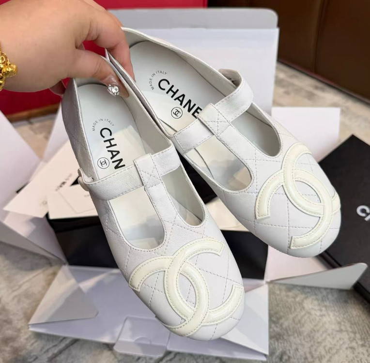 샤넬 깜봉 메리제인 플랫슈즈 이미지