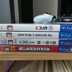 PS4 게임 4종 세트 이미지