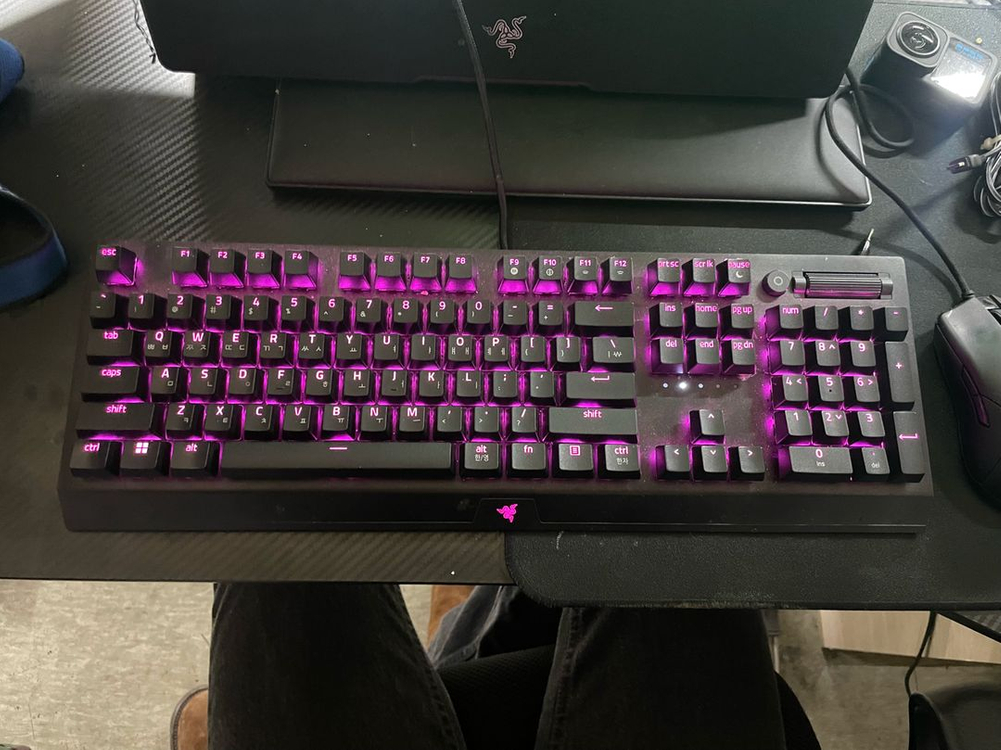 게이밍pc 모니터,마우스,키보드,스피커 일괄 이미지