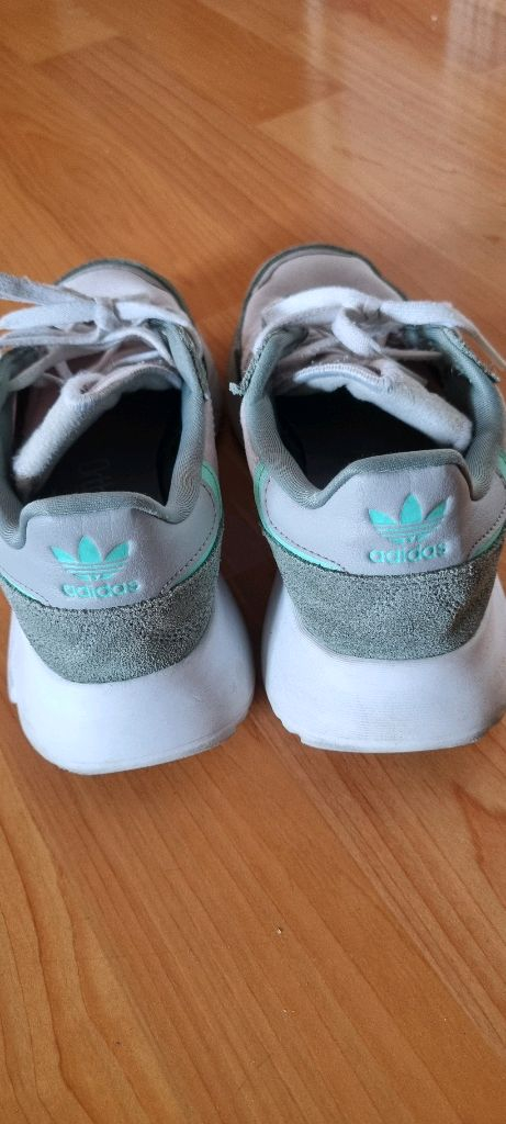 아디다스 키즈 운동화 210 사이즈 이미지