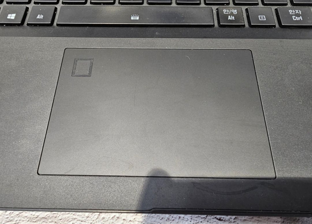 기가바이트 에어로 17인치 노트북 아수스 에이수스 그램 이미지