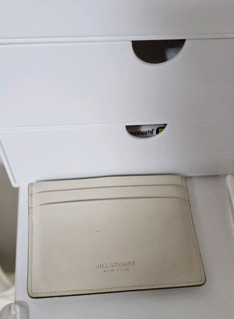 질스튜어트 카드 지갑 이미지