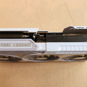 9070XT 스틸레전드 화이트 팝니다 이미지