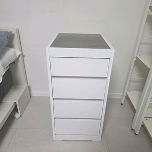 로윈스 드레스룸 400 수납장 팝니다. 이미지