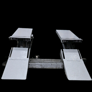 자동차 시저스리프트 이미지