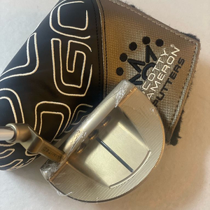 스카티카메론 고로 6.2 한정판 퍼터 이미지