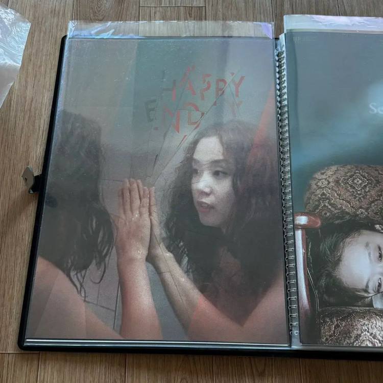 전도연 친필싸인 해피엔드 블루레이책자 밀양이창동 무뢰한접속 멋진하루포스터 이미지