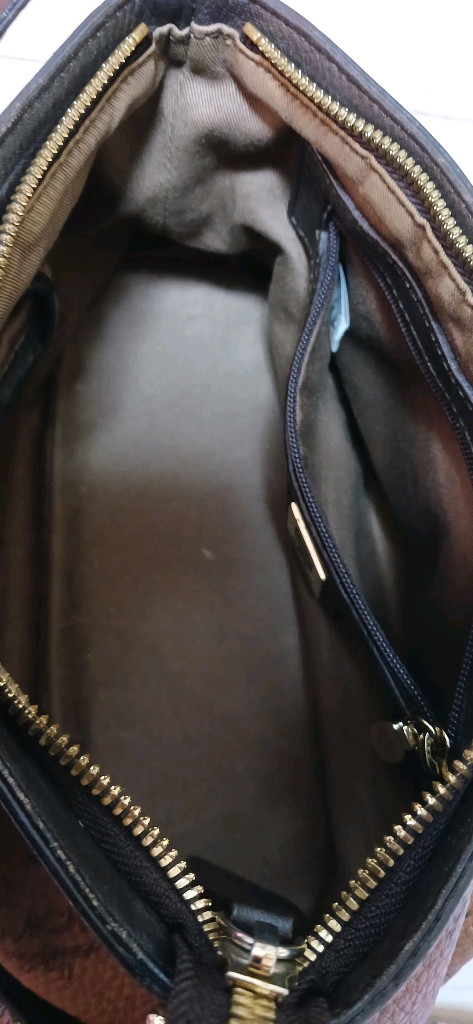 mcm 비세토스 미니숄더백 이미지