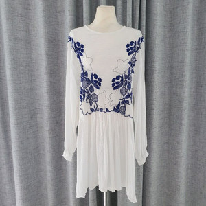 (새상품)봄, 여름, 가을 자수 원피스 55~77 이미지