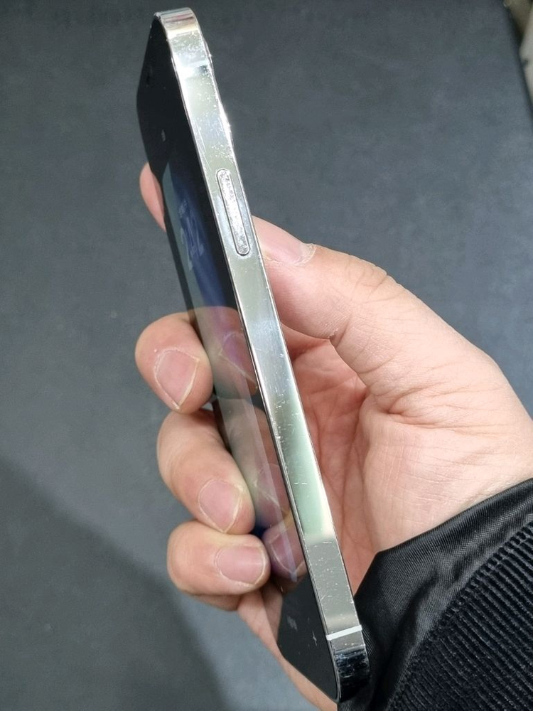 아이폰12프로 256GB 실버 배터리 84% 이미지