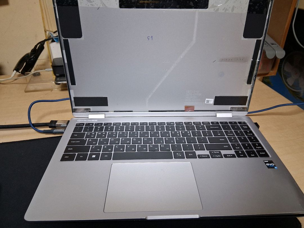 삼성 갤럭시북3 360 고장 부품용 터치스크린 노트북 팝니다 이미지