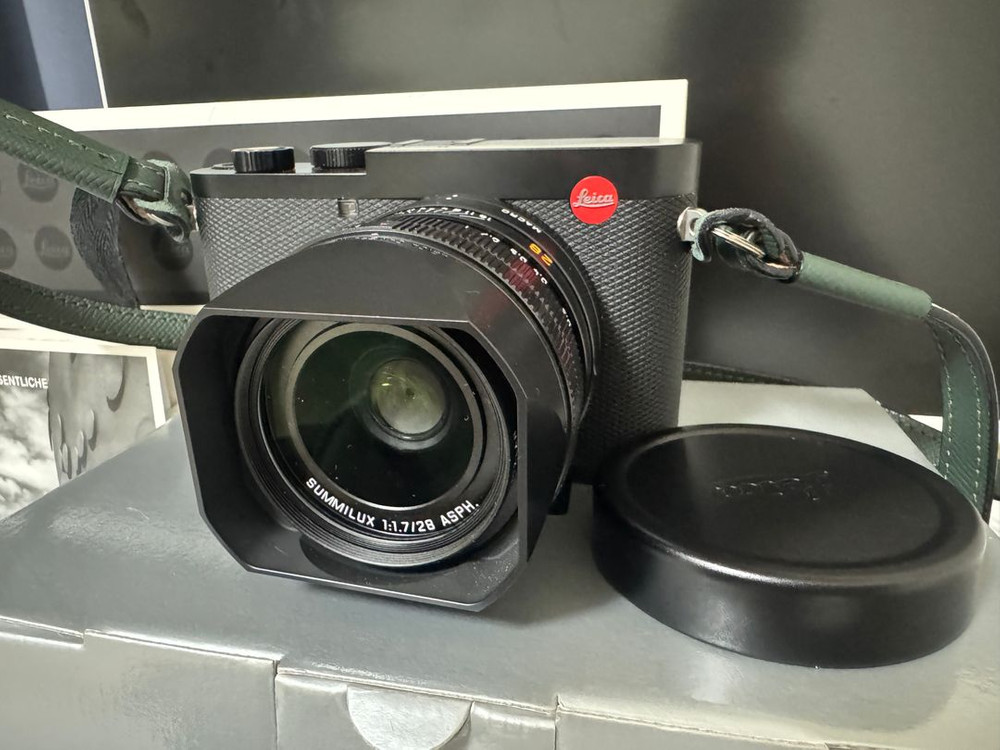 라이카 q2 전상품 이미지