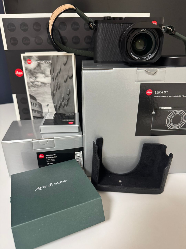 라이카 q2 전상품 이미지
