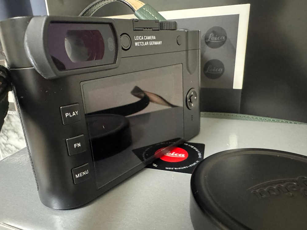 라이카 q2 전상품 이미지