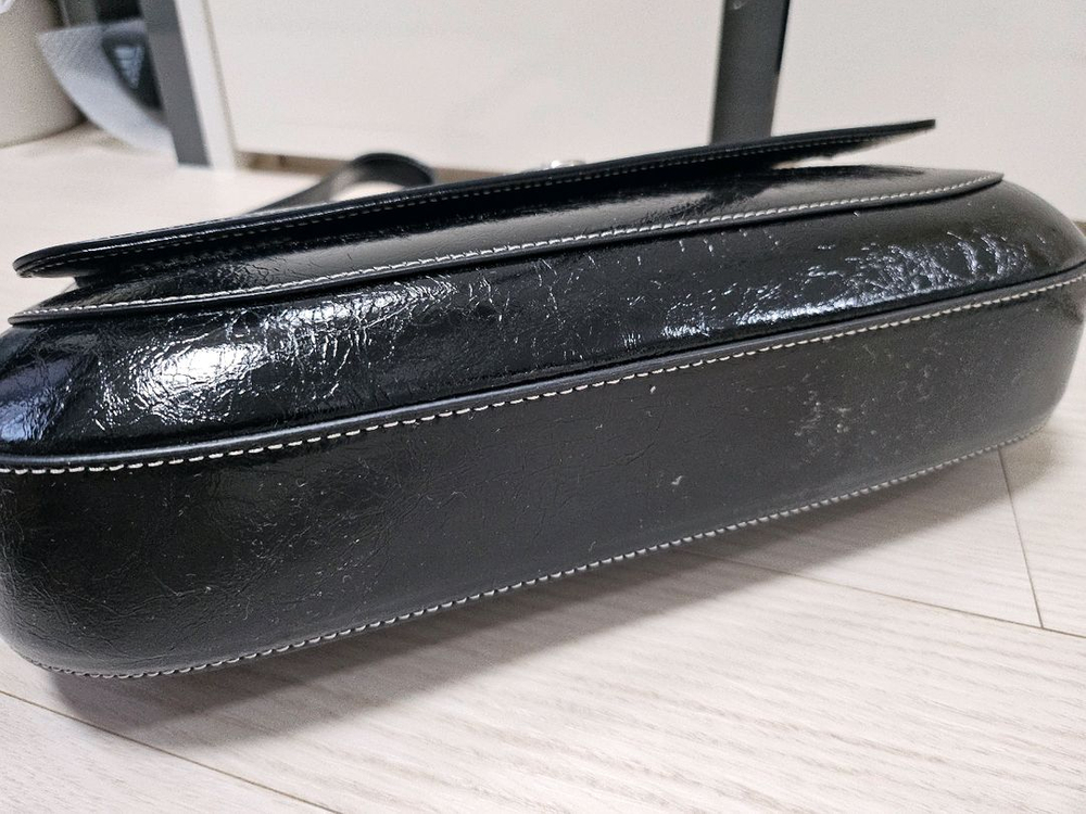 오스트카카 바게트백 이미지