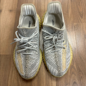 아디다스 이지부스트 350v2 255 이미지