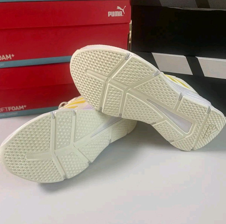 아디다스 운동화 스니커즈 240 새상품 이미지