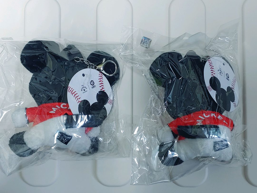 한화이글스 미키마우스 키링 미개봉 팝니다 이미지