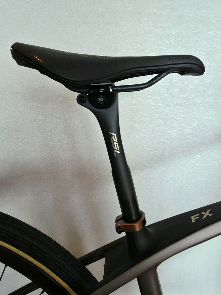 트렉 FX6 카본 최상급 하이브리드 자전거 (+경량화 업그레이드) 이미지