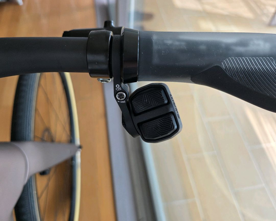 트렉 FX6 카본 최상급 하이브리드 자전거 (+경량화 업그레이드) 이미지