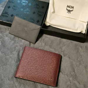 mcm 반지갑 이미지