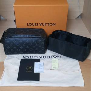 루이비통 돕키트 이클립스 클러치백/파우치백 새상품급 정품(감정서O)구찌프라다디올고야드샤넬셀린느보테가생로랑가방 이미지